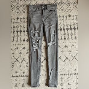 NEW- Never worn American eagle jeans!!